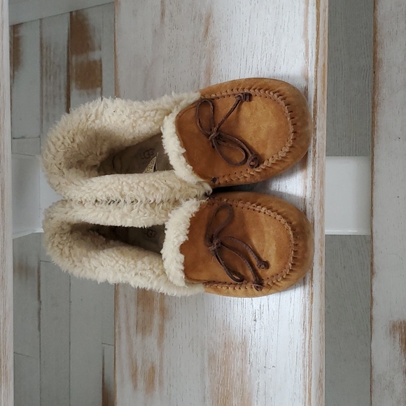 UGG Shoes - UGG moccasins